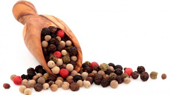 ¿Por qué hay diferentes colores de pimienta?