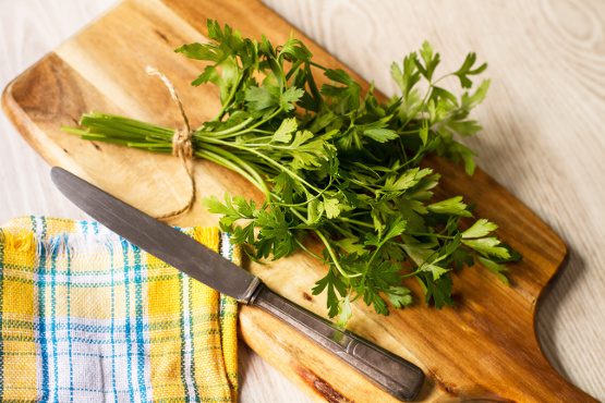 LAS PROPIEDADES MEDICINALES DEL PEREJIL